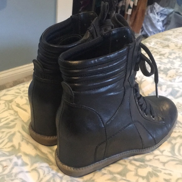 High top black lace up sneakers - Picture 3 of 5